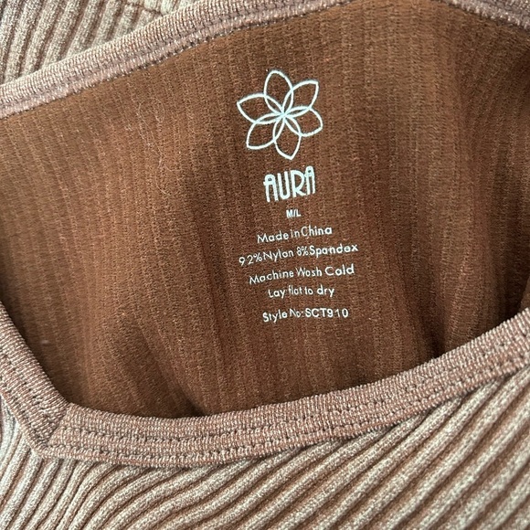 Seamless ribbed tank - Picture 3 of 3